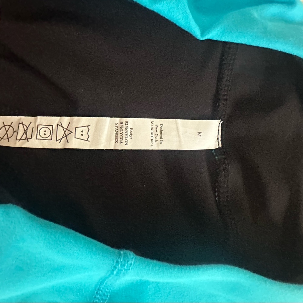 Workout pants - Picture 2 of 3